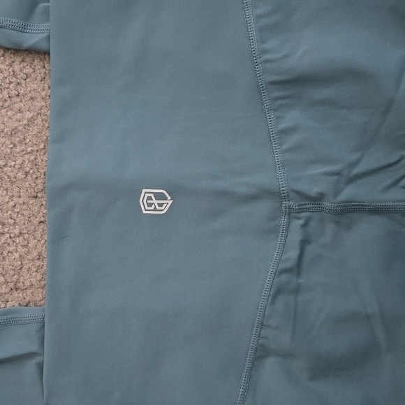 High-Waisted Blue Leggings - Picture 2 of 3